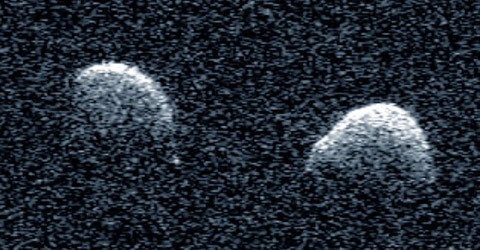 Núcleo de um cometa binário extinto