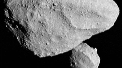 Asteroide Dinkinesh e sua lua