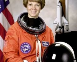 Eileen Collins (1956- )