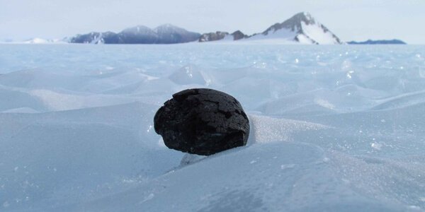 Meteorito na Antártida