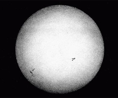 Primeira foto do Sol Arquivo histórico